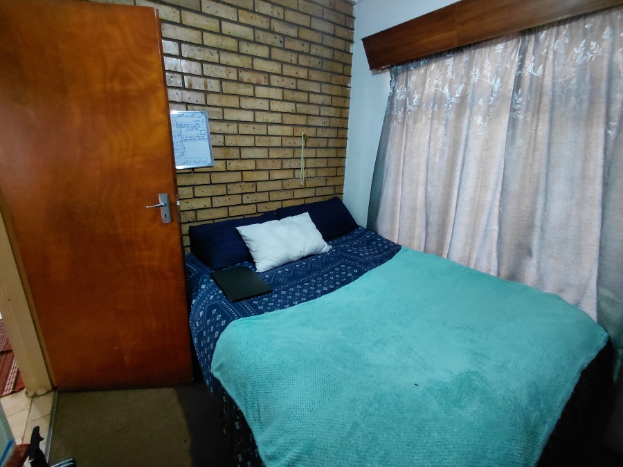 To Let 3 Bedroom Property for Rent in Roosheuwel North West